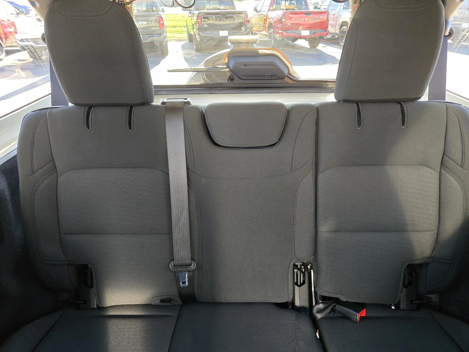 Used 2021 Bright White Clearcoat Jeep Unlimited Sport S image 17