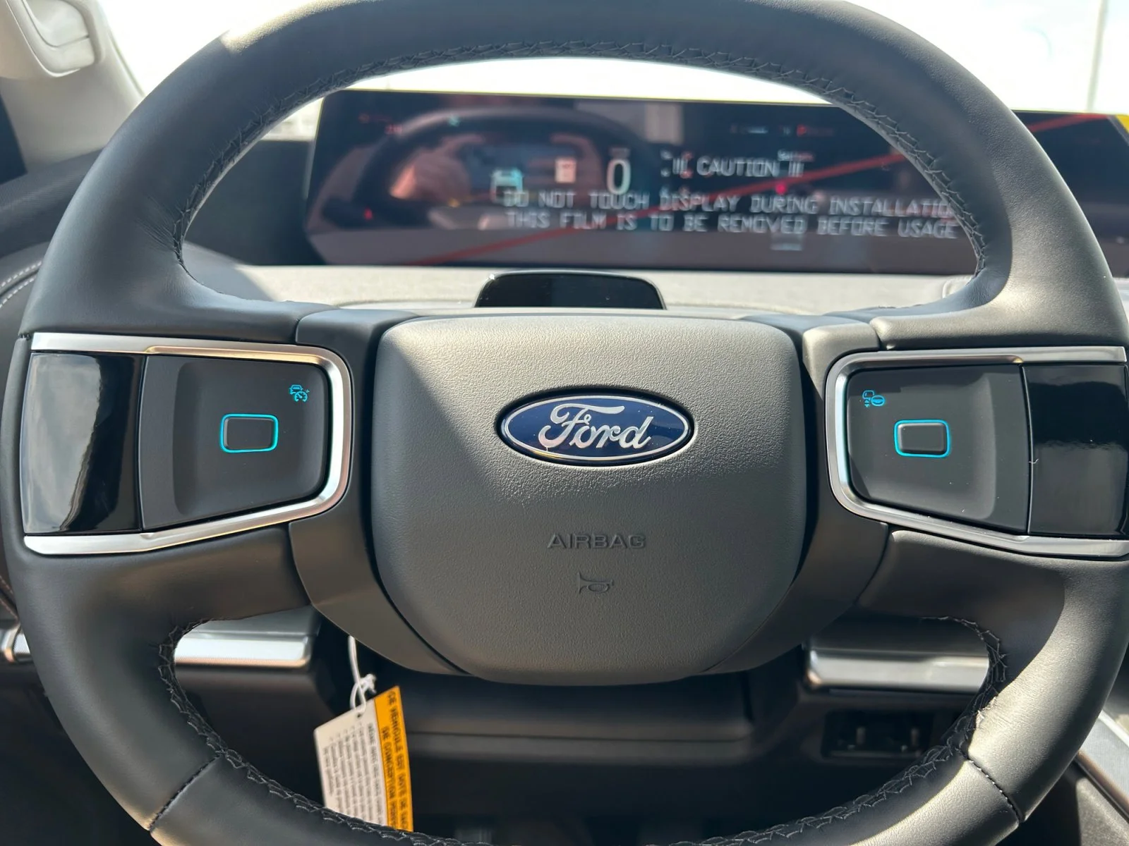 New 2026 Space Silver Metallic Ford Platinum Max image 25