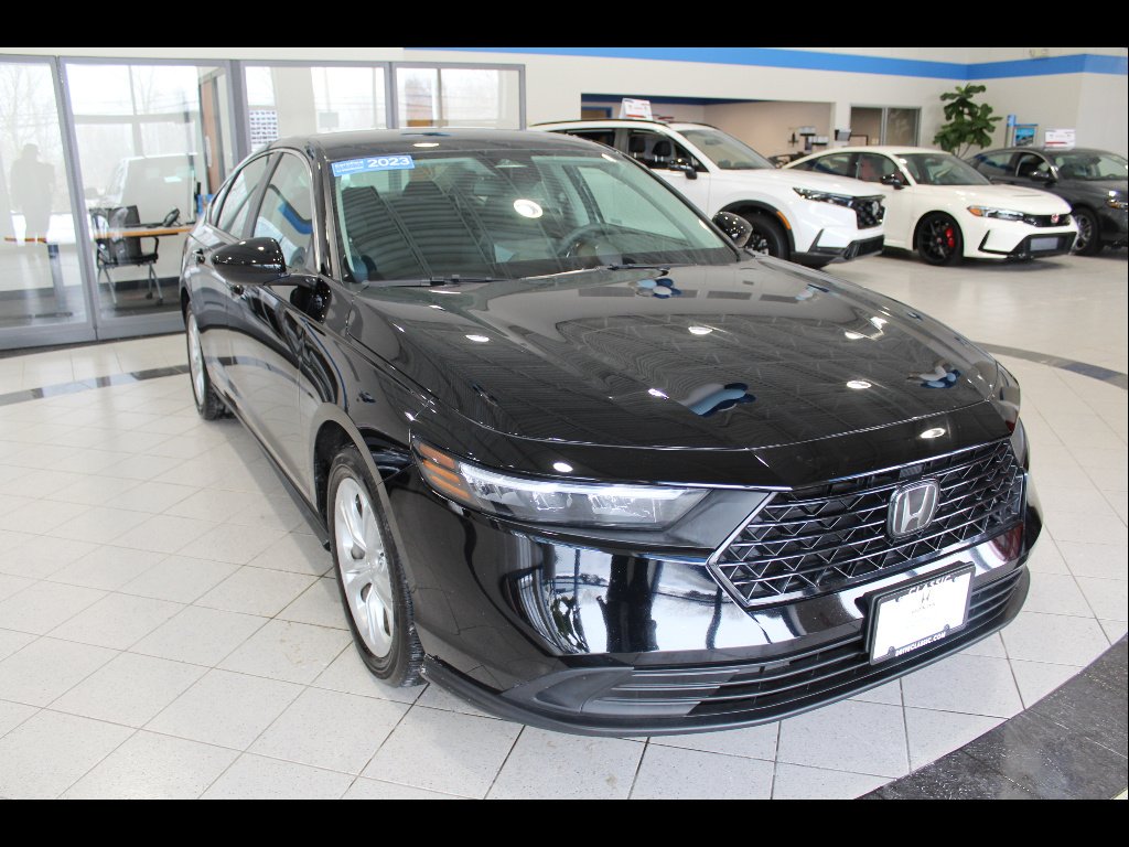 2023 Honda Accord LX - Photo 3