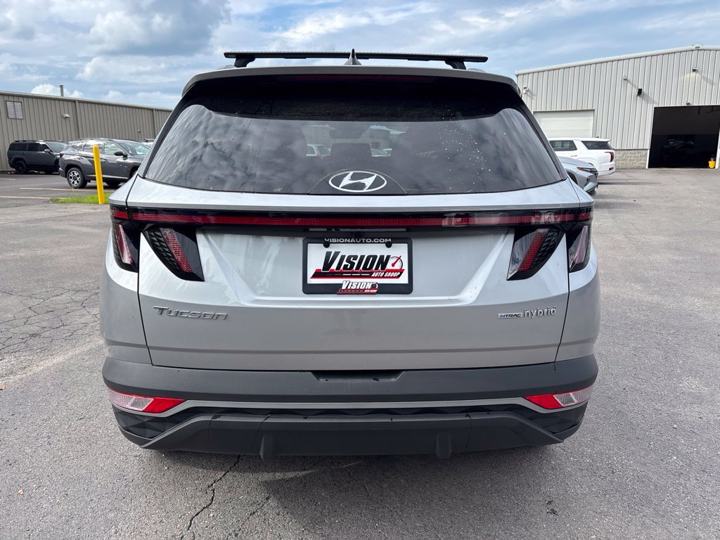 Used 2024 Silver Hyundai SEL Convenience image 6