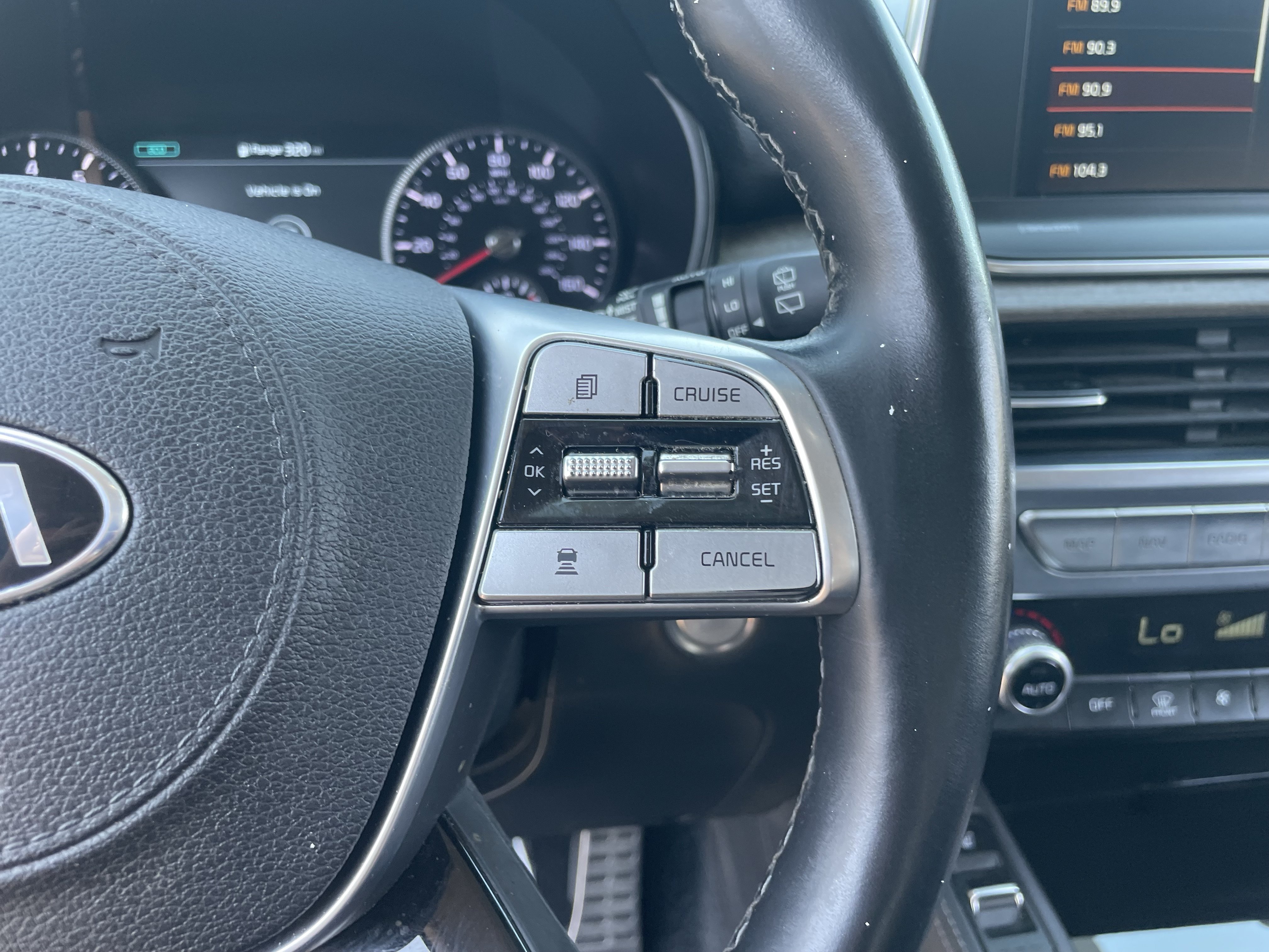 Used 2021 Glacial White Pearl Kia SX image 26