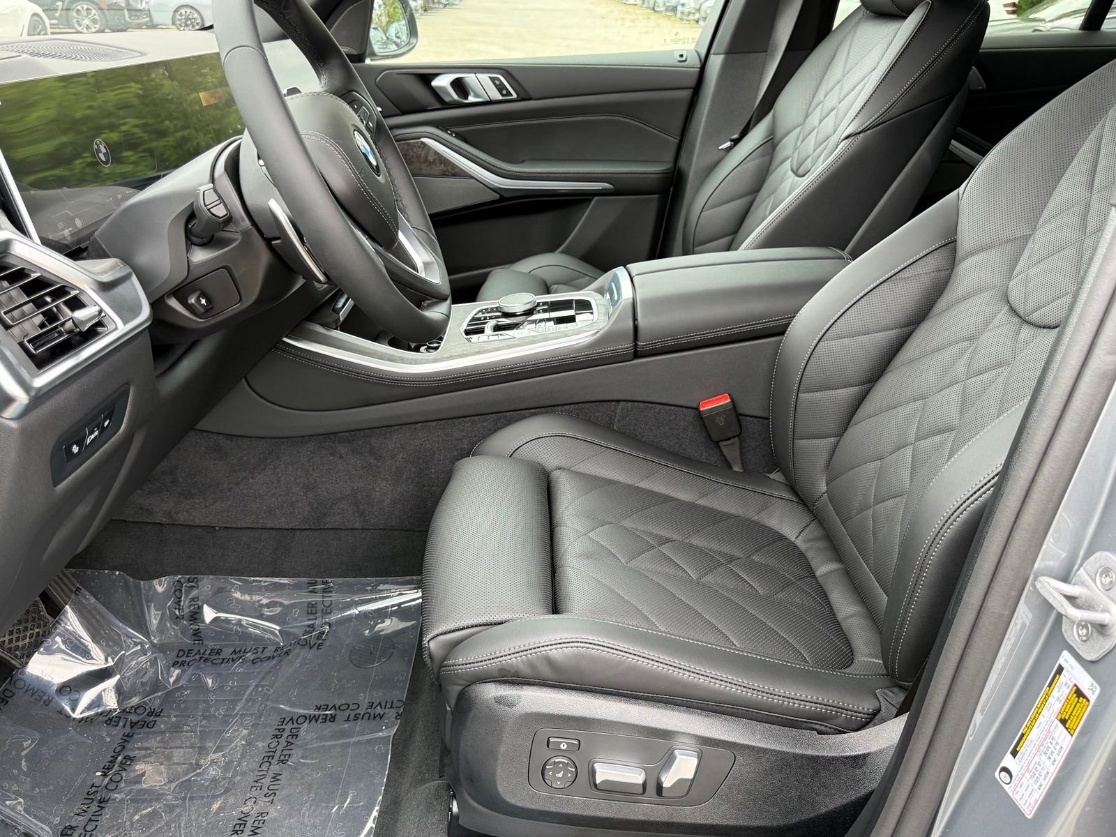 New 2026 Skyscraper Grey Metallic BMW sDrive40i image 21