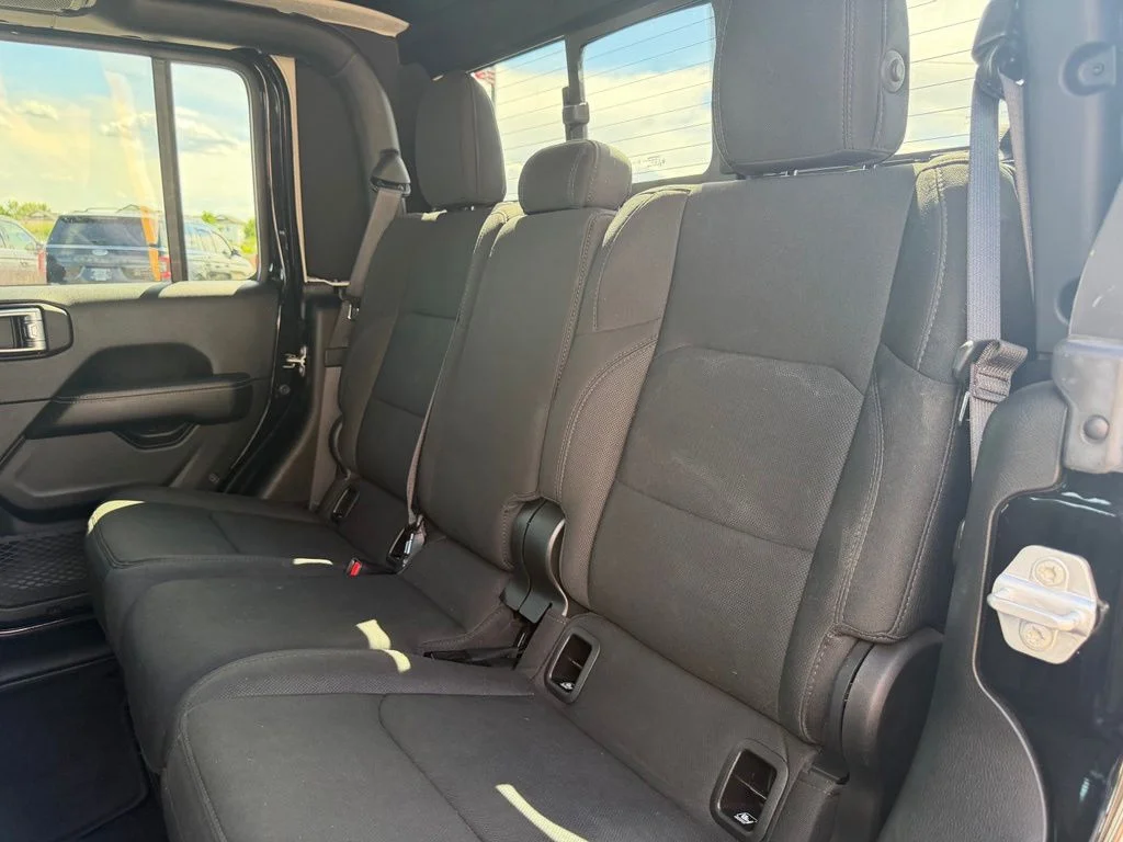 2021 Jeep Gladiator Overland - Photo 29