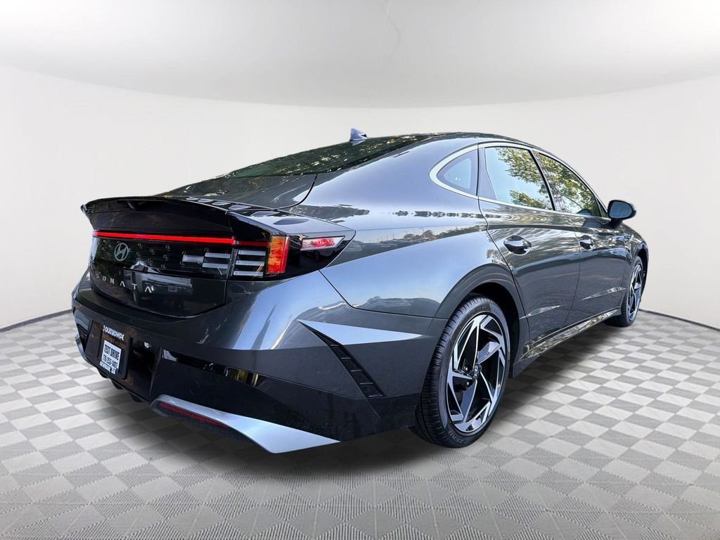 2025 Hyundai Sonata SEL - Photo 5