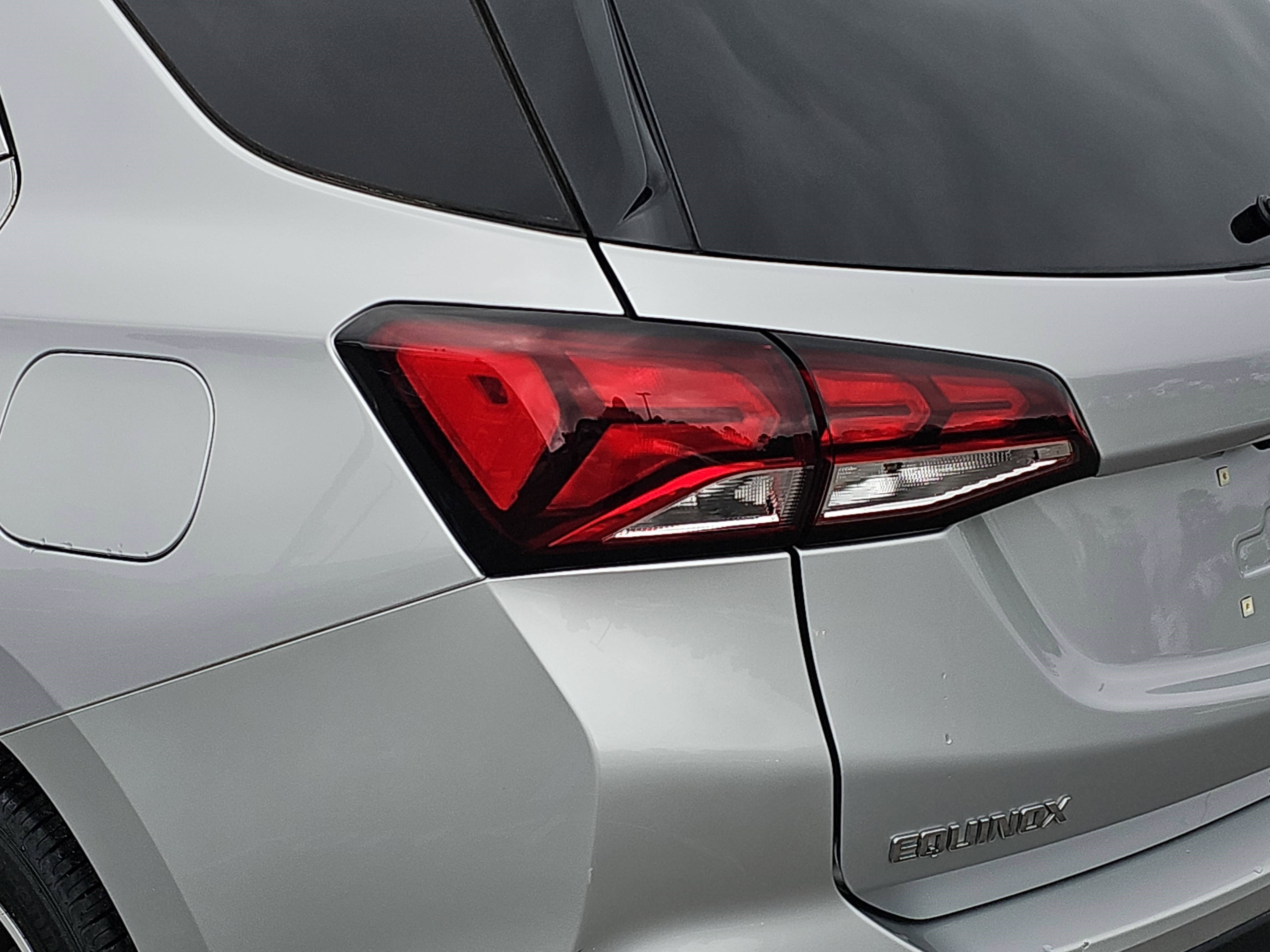 Used 2022 Silver Ice Metallic Chevrolet LT image 29