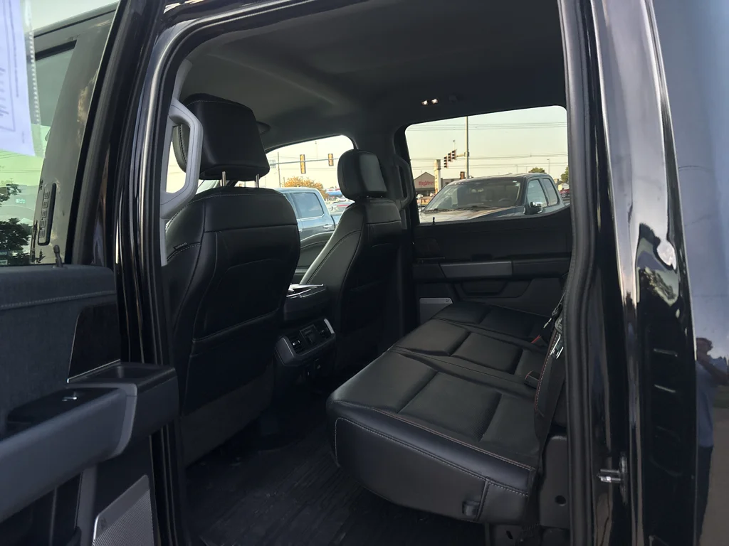 Used 2023 Agate Black Metallic Ford LARIAT image 12
