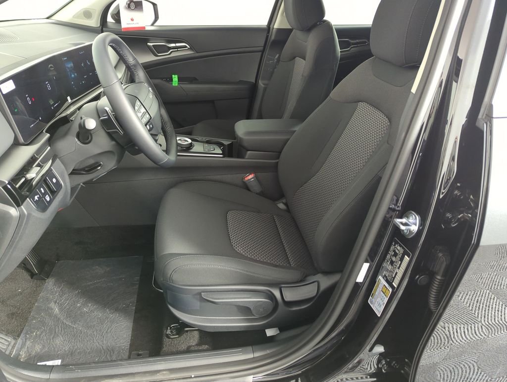 New 2026 Fusion Black Kia LX image 12