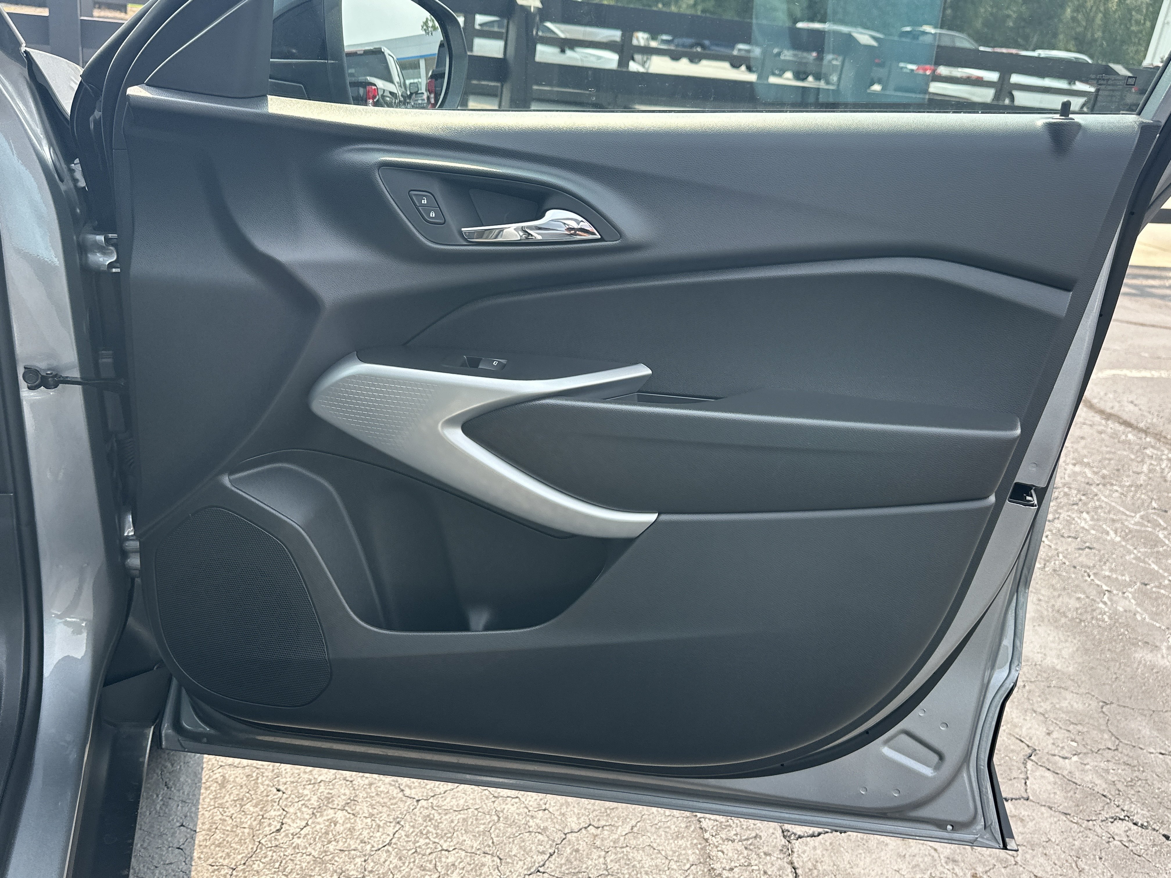 New 2026 Sterling Gray Metallic Chevrolet 1RS image 15