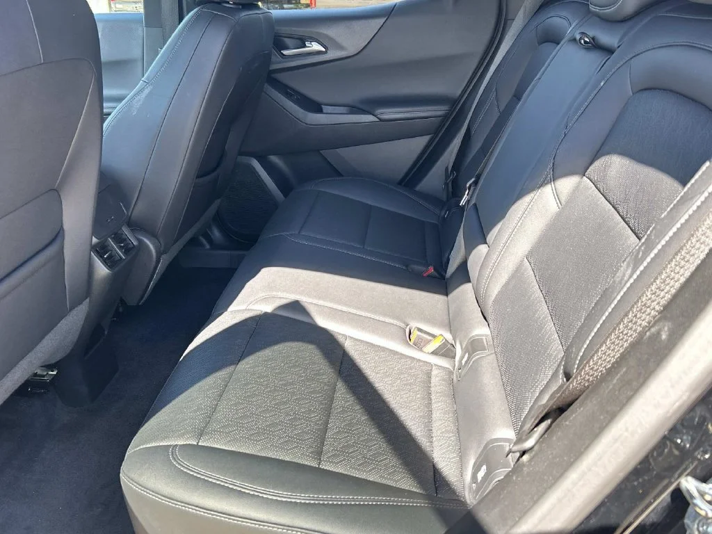 Used 2025 Mosaic Black Metallic Chevrolet LT image 10