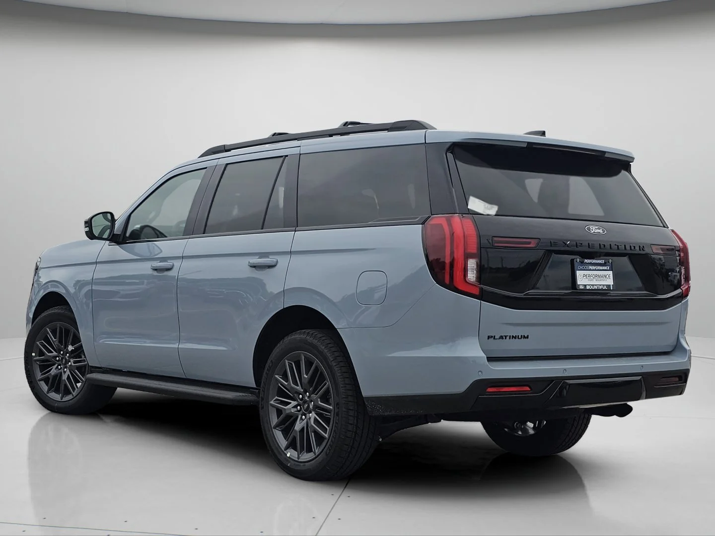 New 2026 Glacier Gray Metallic Tri-Coat Ford Platinum image 26