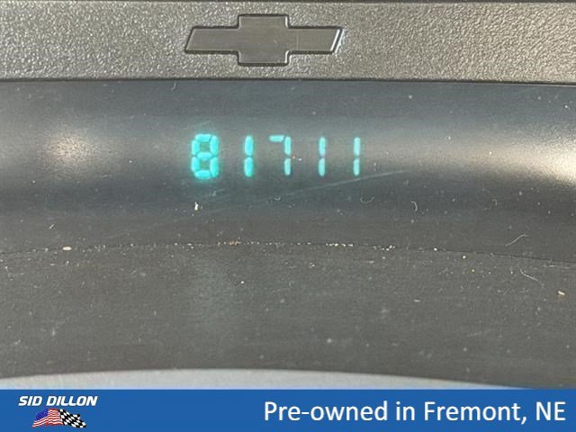 Used 2005 Silverstone Metallic Chevrolet LS image 12