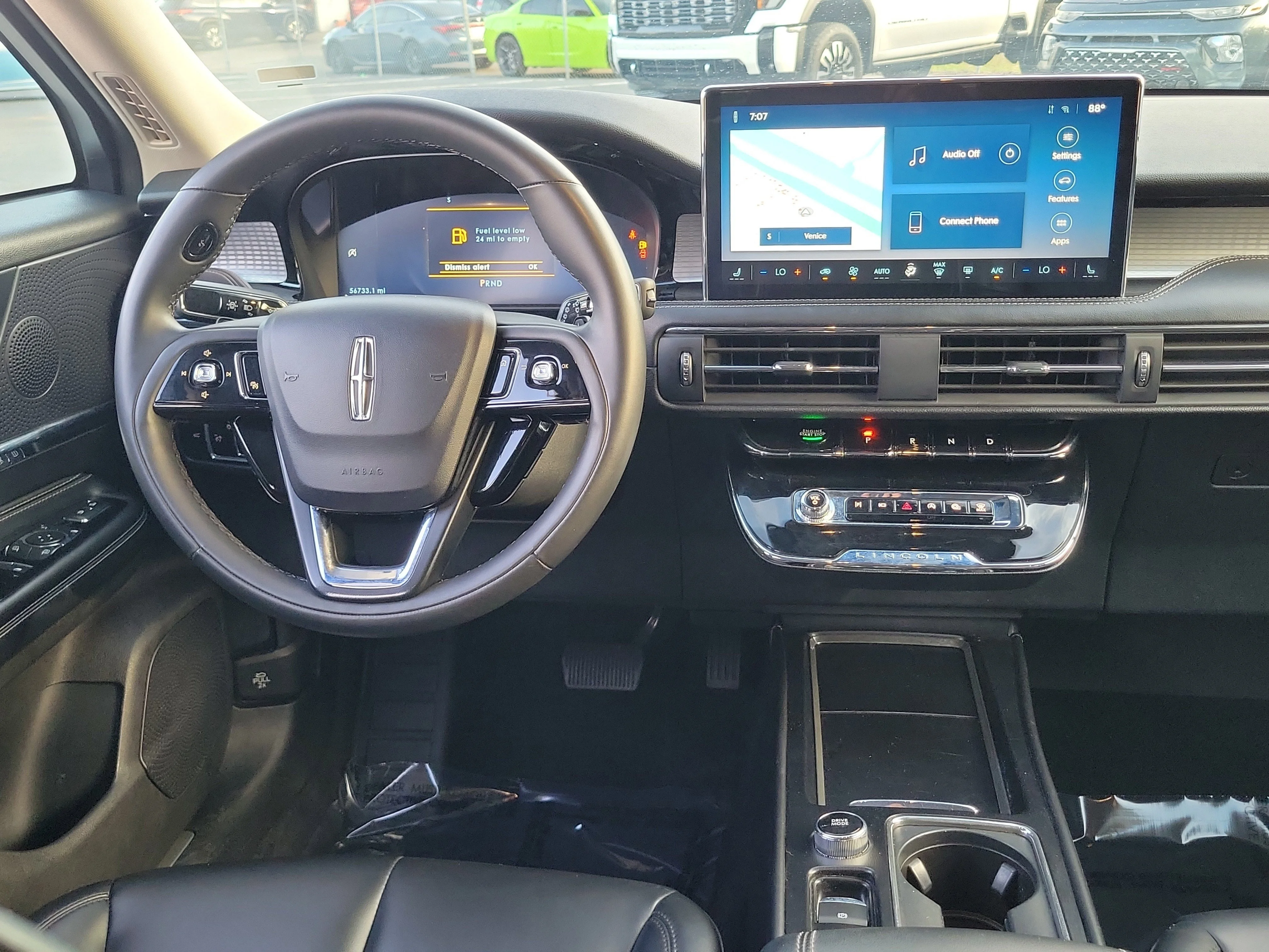 Used 2023 Black Metallic Lincoln Standard image 15