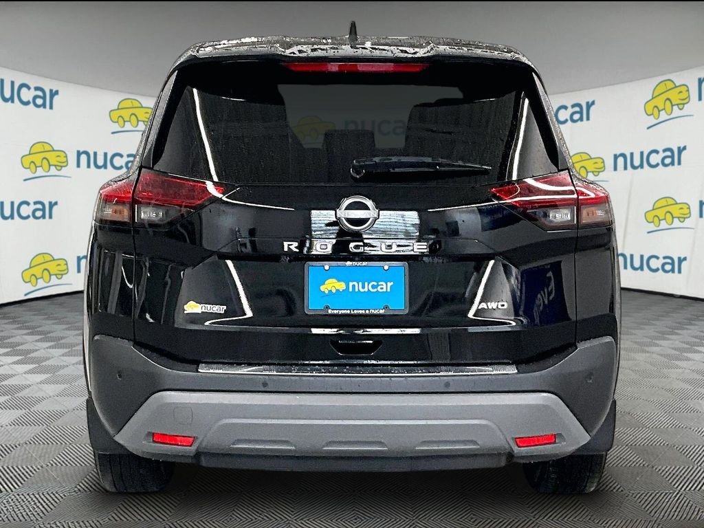 Used 2023 Super Black Nissan S image 5