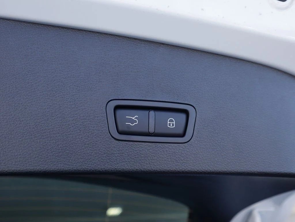 Used 2024 Milano White Alfa Romeo Ti image 11