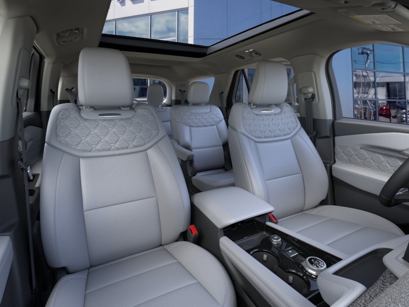 New 2026 Space White Metallic Ford Platinum™ image 10