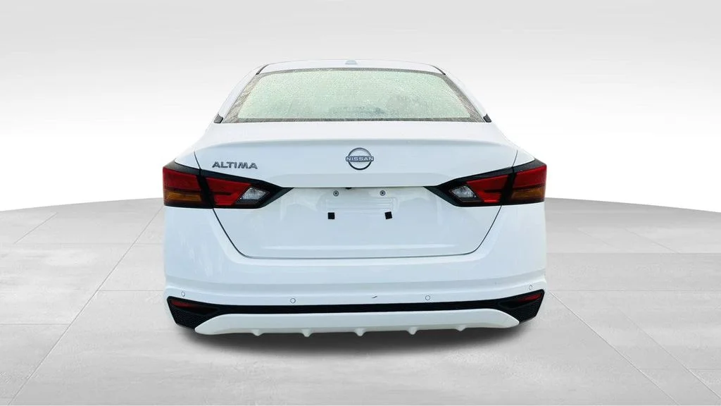 Certified Used 2025 White Nissan 2.5 S image 6