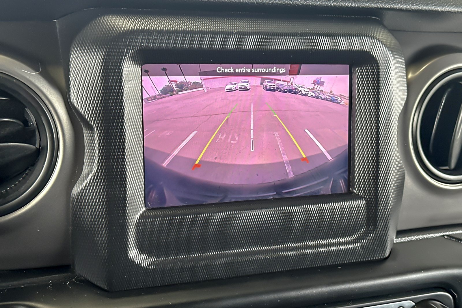 Used 2019 BLACK Jeep Sport image 18