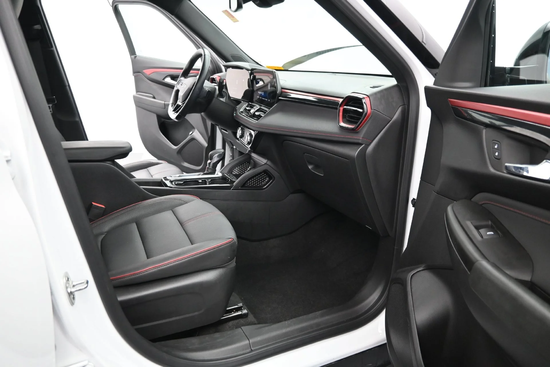 Used 2024 White Chevrolet RS image 13