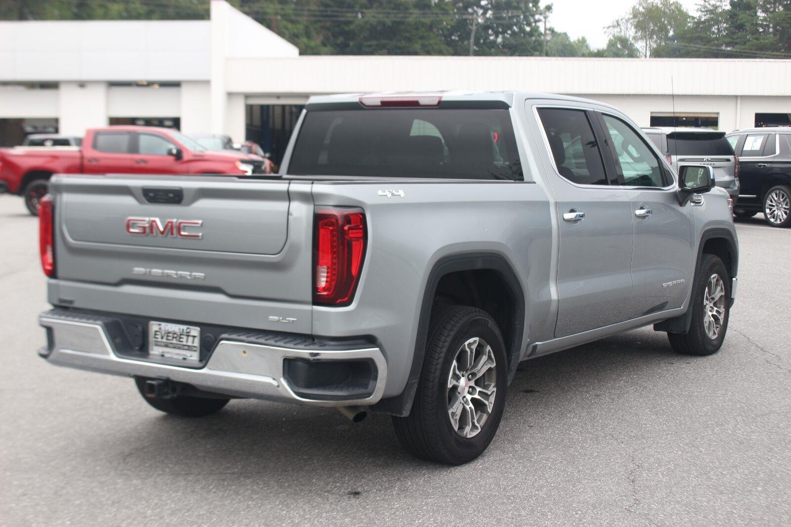 Used 2025 Sterling Metallic GMC SLT image 7
