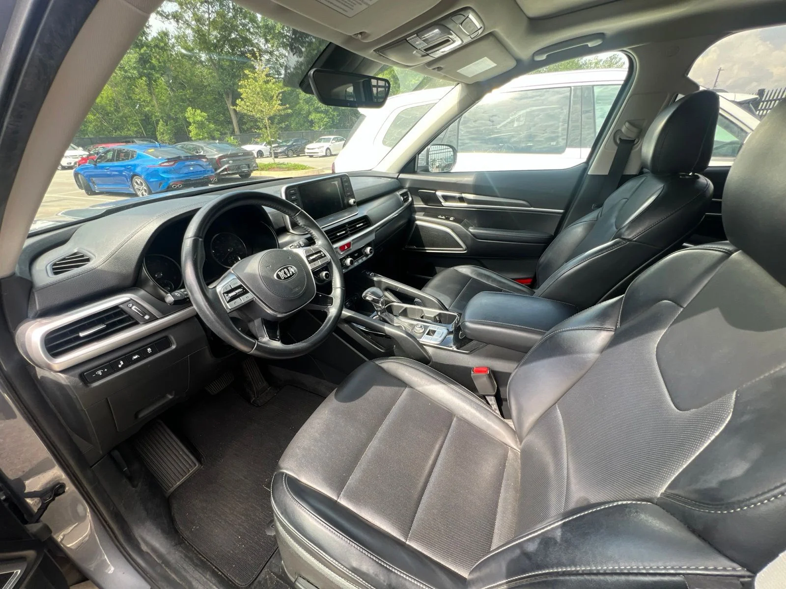 Used 2020 Silver Kia S image 4