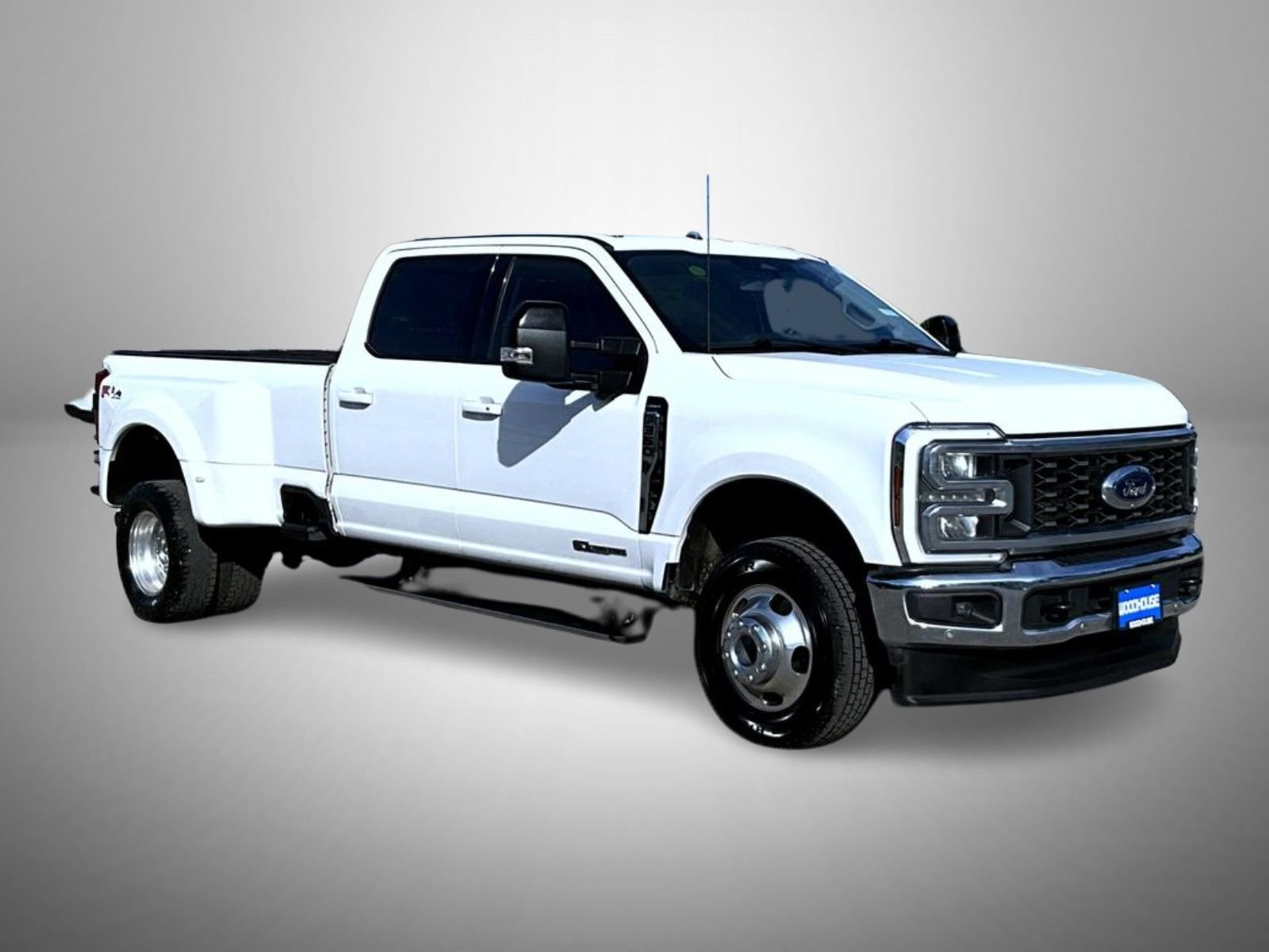 Used 2024 White Ford Lariat image 3
