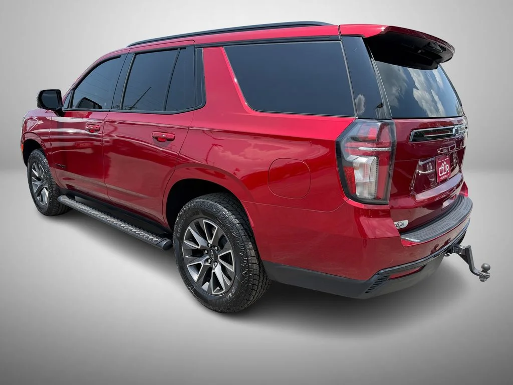 Used 2023 Red Chevrolet Z71 image 4