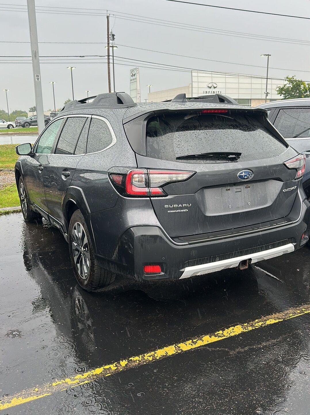 Used 2024 Magnetite Gray Metallic Subaru Limited image 3