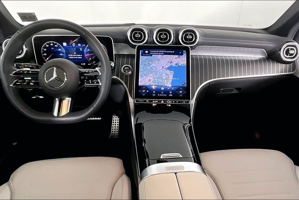 Used 2026 Black Mercedes-Benz GLC 300 image 13