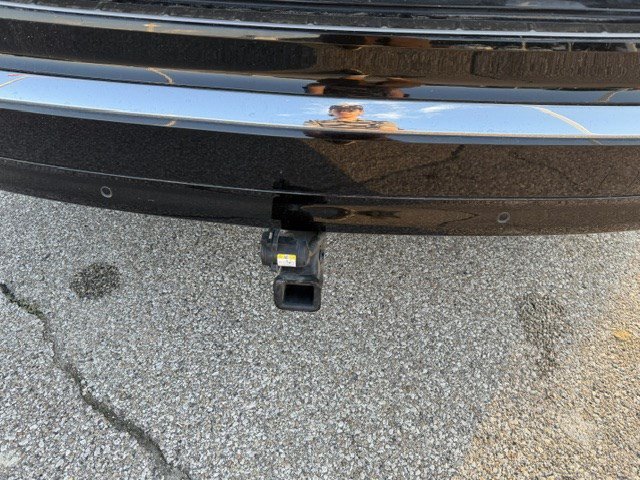 Certified Used 2023 Onyx Black Metallic Volvo Plus Bright Theme image 35