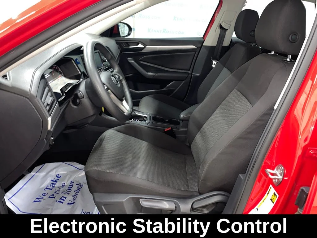 Used 2019 Red Volkswagen 1.4T S image 9