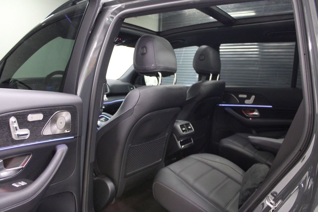 Certified Used 2026  Mercedes-Benz GLS 450 image 35