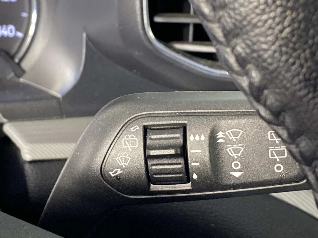 Used 2023 Gray Ford XLT image 21