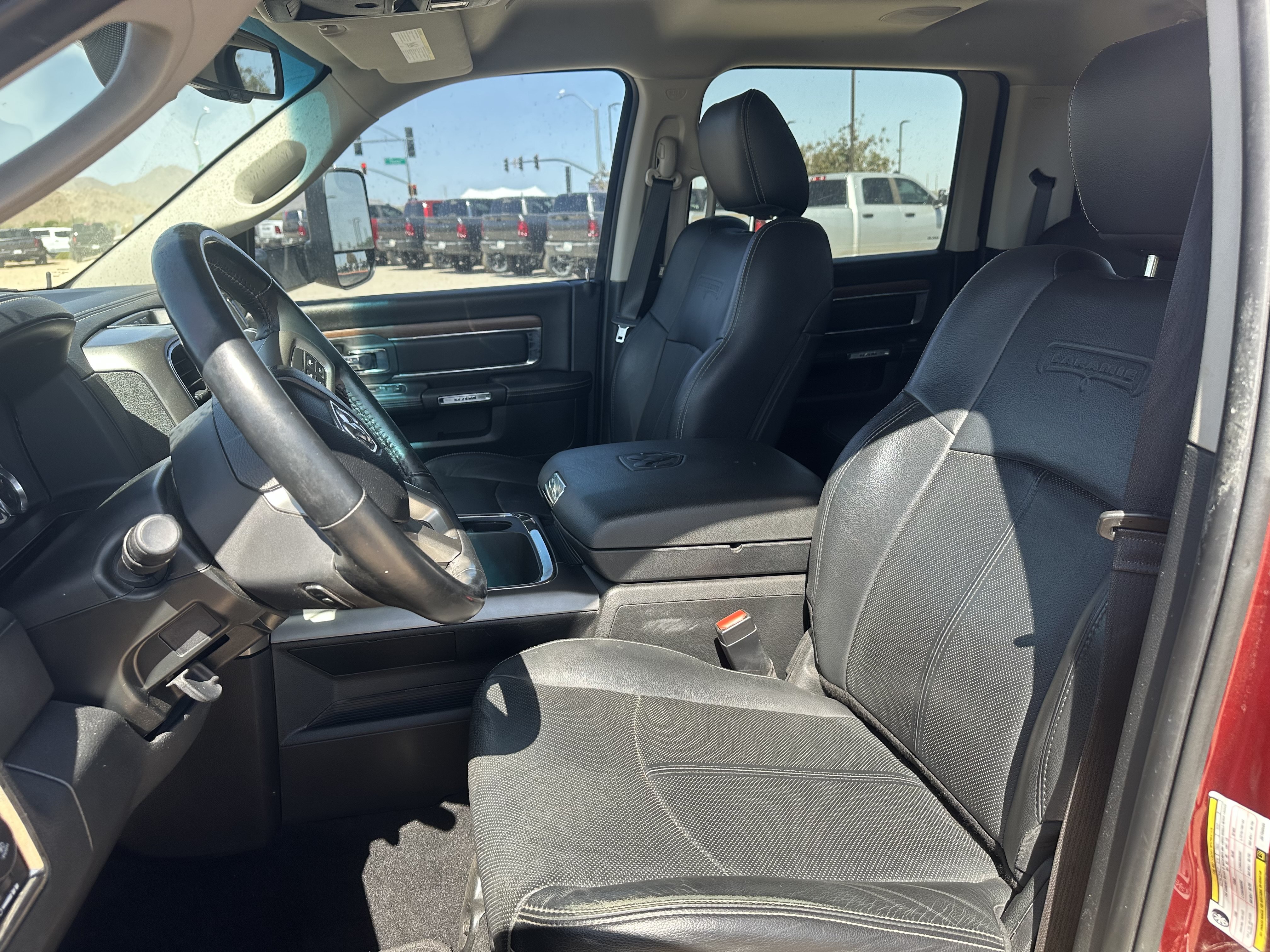 Used 2018 Delmonico Red Pearlcoat Ram Laramie image 13