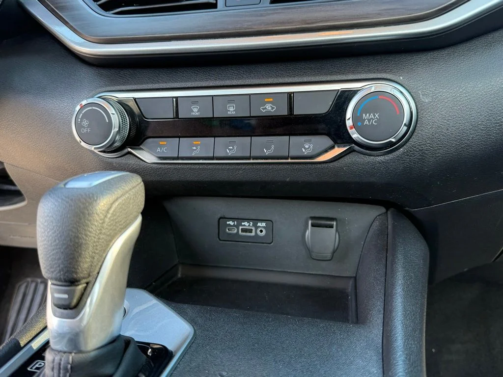 Used 2025 White Nissan 2.5 SV image 23