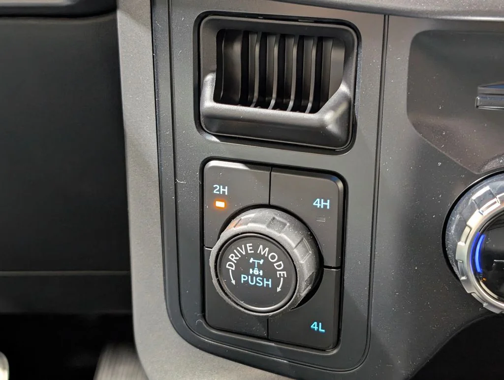 New 2026 Avalanche Ford XLT image 10