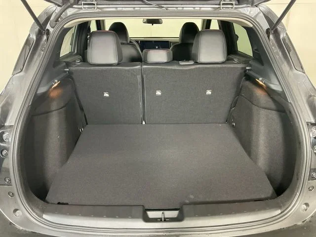 New 2026 Gray Nissan SR image 15