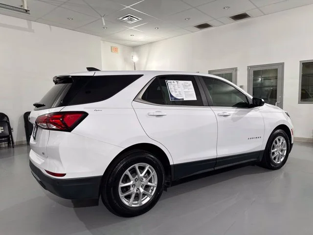 Used 2022 White Chevrolet LT image 14
