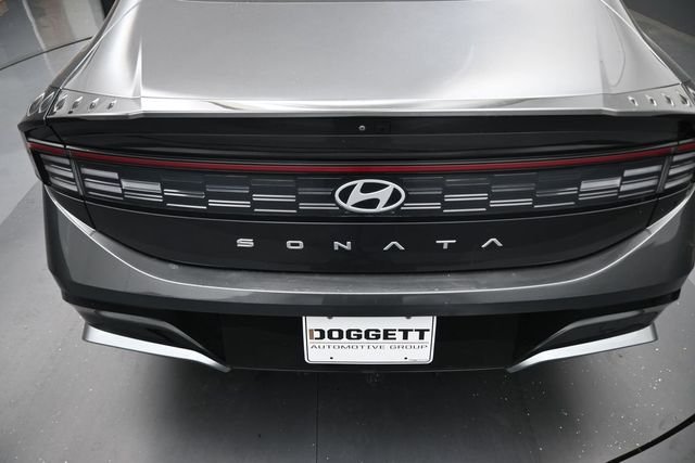 Used 2024 Gray Hyundai SEL image 23