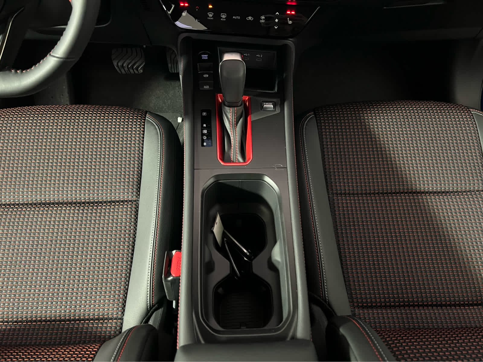 2026 Nissan KICKS SR AWD - Photo 10