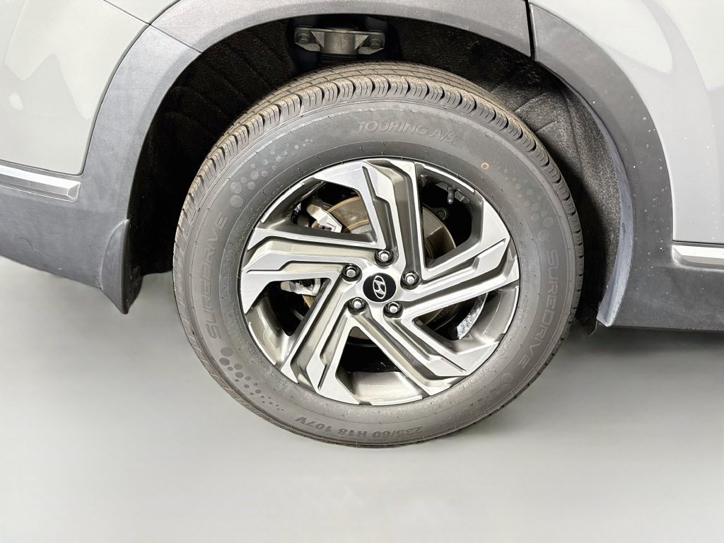 Used 2022 Hampton Gray Hyundai SEL image 29