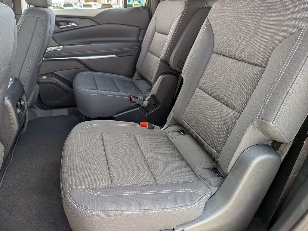2026 Chevrolet Traverse LT - Photo 32