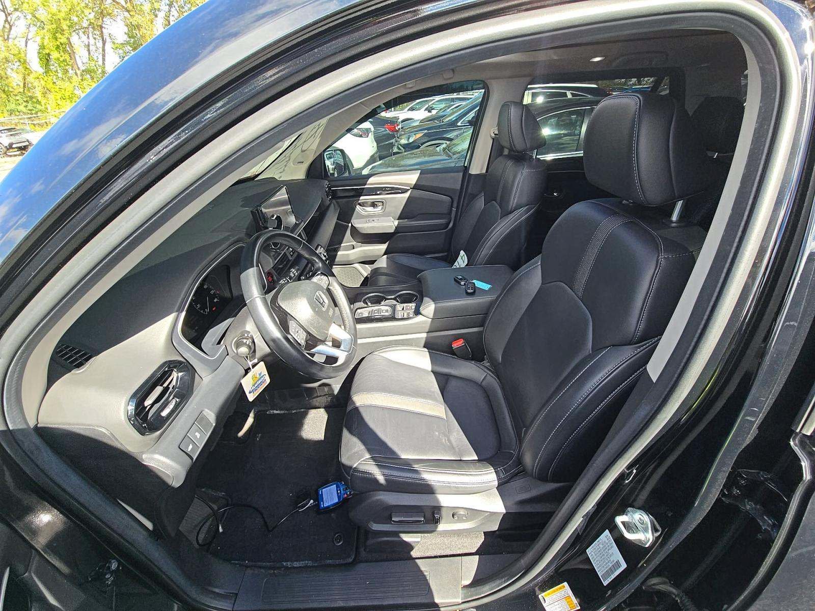 Certified Used 2025 Crystal Black Pearl Honda Touring image 6