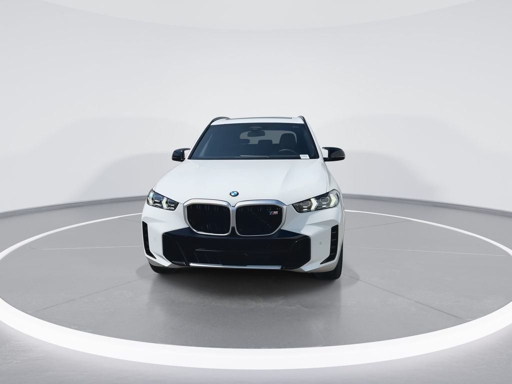 New 2026 White BMW M60i image 3