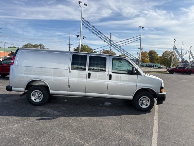 2025 Chevrolet Express Cargo Work Van - Photo 16