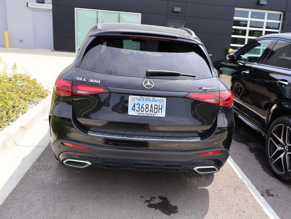 Certified Used 2023 Black Mercedes-Benz GLC 300 image 12