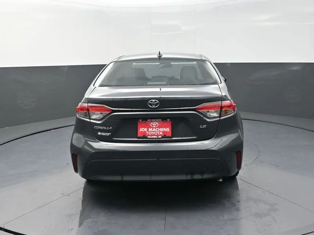 Used 2024  Toyota LE image 7