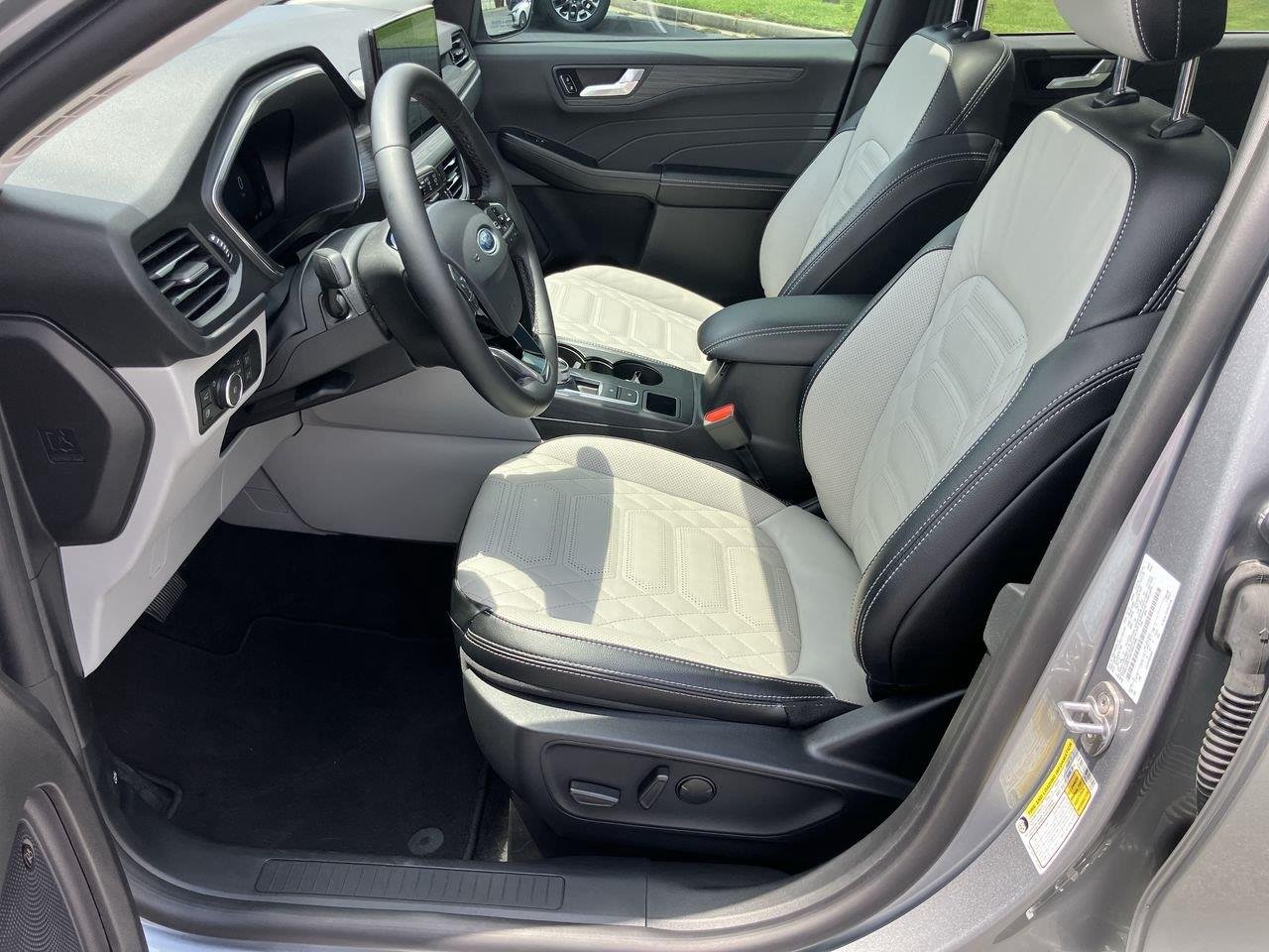 Used 2024 Silver (Iconic Silver) Ford PHEV image 15