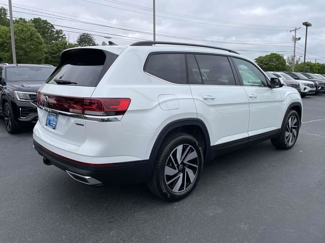 New 2026 White Volkswagen 2.0T SE w/Technology image 6