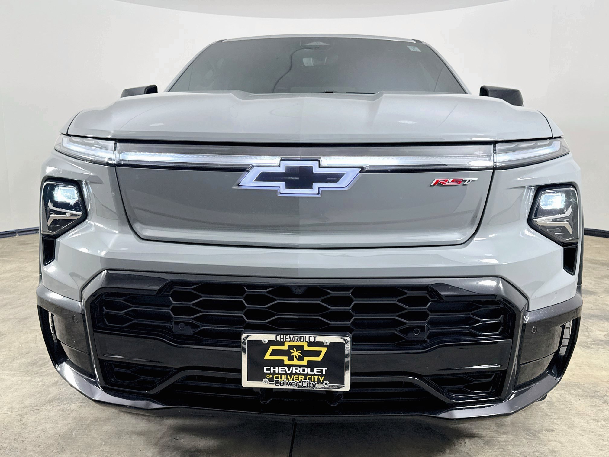 Used 2025 Chevrolet Silverado EV RST with VIN 1GC402EL9SU408461 for sale in Culver City, CA