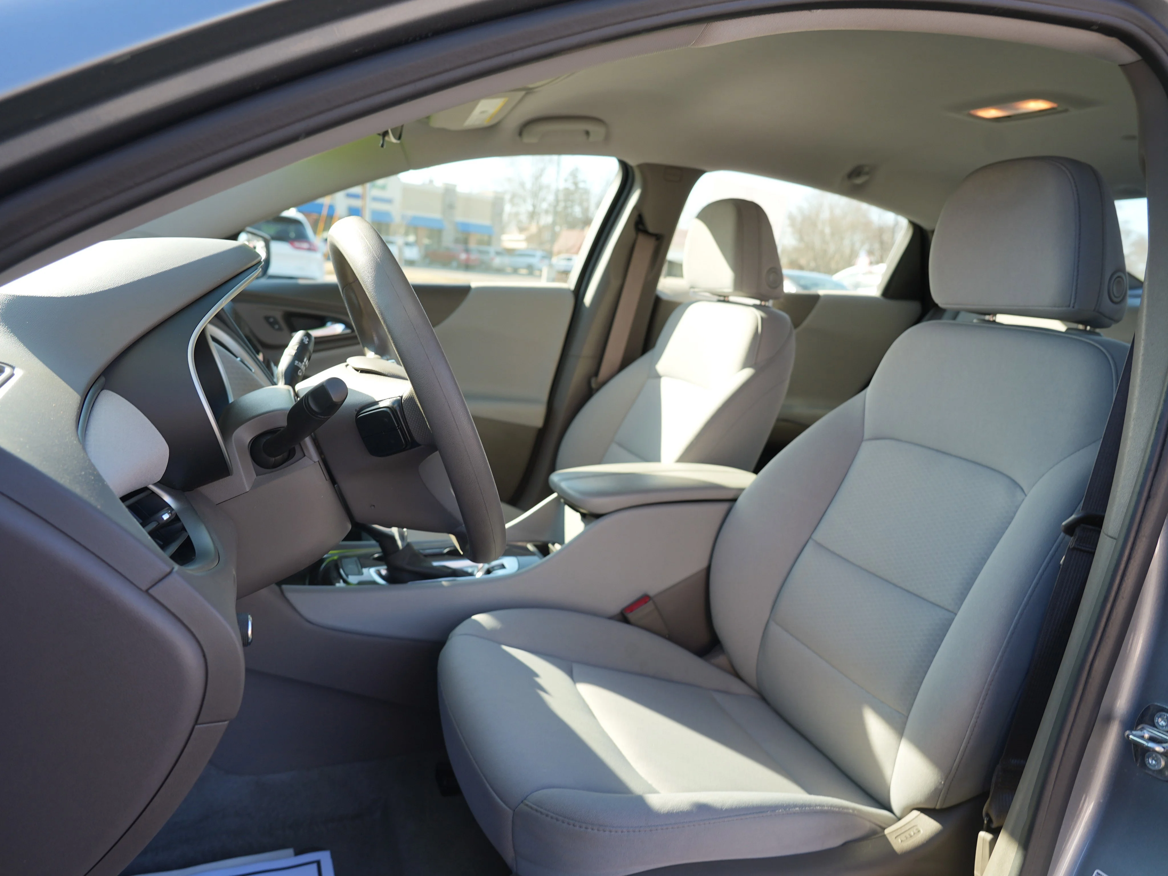 2023 Chevrolet Malibu 1LT - Photo 12